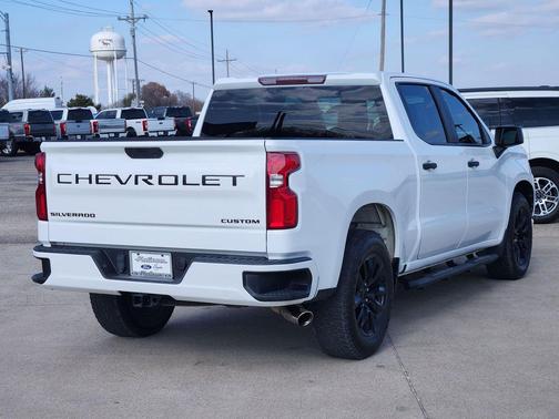 2021 Chevrolet Silverado 1500 Custom
