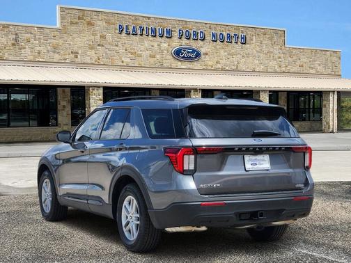 CARBONIZED GRAY METALLIC 2026 Ford Explorer Active