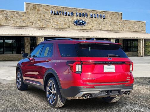2025 Ford Explorer Platinum