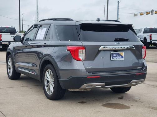 CARBONIZED GRAY METALLIC 2022 Ford Explorer XLT