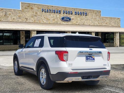 STAR WHITE MET TRI-COAT 2022 Ford Explorer XLT