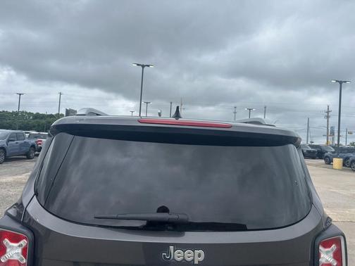 Granite Crystal Metallic Clearcoat 2017 Jeep Renegade Limited