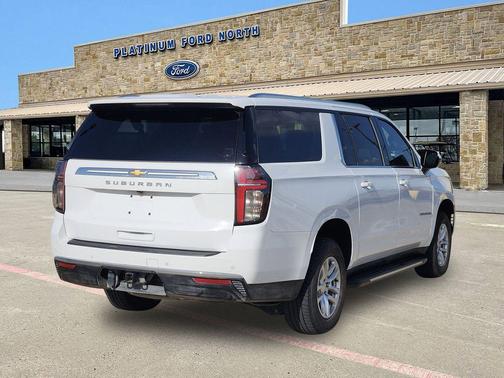 2022 Chevrolet Suburban LS
