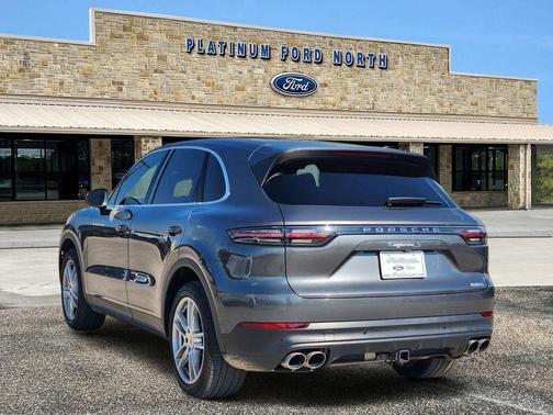 2019 Porsche Cayenne S