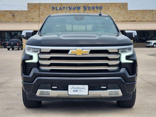 Black 2022 Chevrolet Silverado 1500 High Country