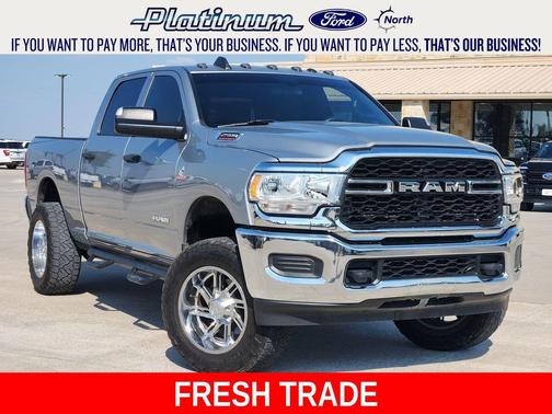 2021 RAM 2500 Tradesman Crew Cab 4x4 6'4' Box