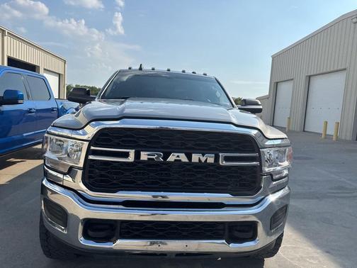 2021 RAM 2500 Tradesman Crew Cab 4x4 6'4' Box