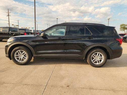 Agate Black Metallic 2027 Ford Explorer Active