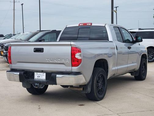 Silver Sky Metallic 2014 Toyota Tundra SR5