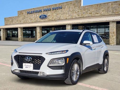 2020 Hyundai KONA SEL Plus