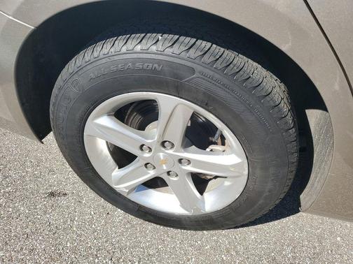 Mineral Gray Metallic 2022 Chevrolet Malibu FWD LT