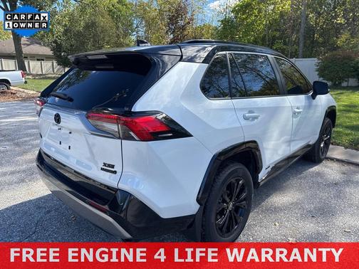 2024 Toyota RAV4 Hybrid SE