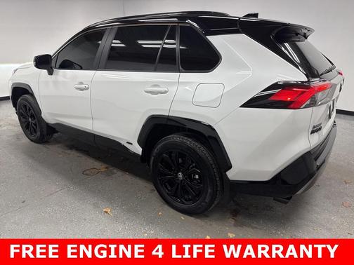 2024 Toyota RAV4 Hybrid SE