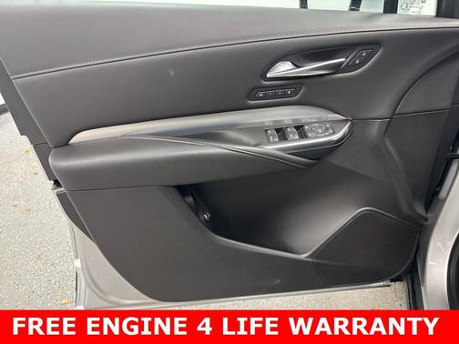 2022 Cadillac XT4 Premium Luxury