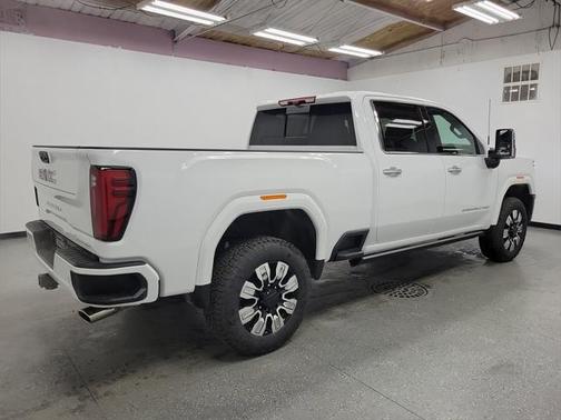 2025 GMC Sierra 2500 Denali
