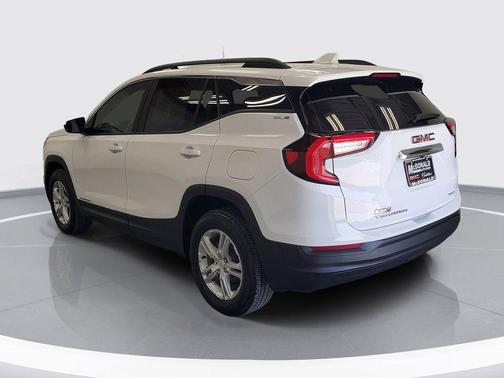 Summit White 2024 GMC Terrain SLE