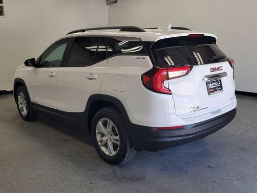 Summit White 2024 GMC Terrain SLE