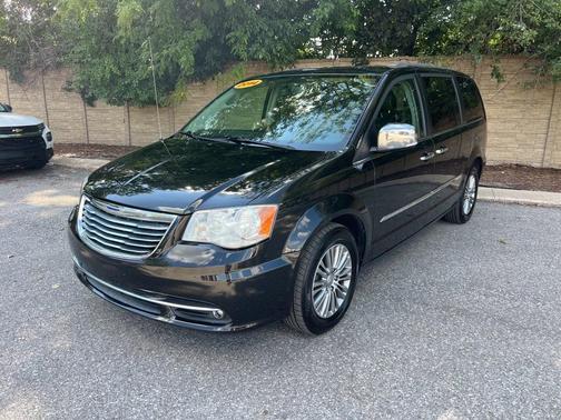2014 Chrysler Town & Country Touring-L