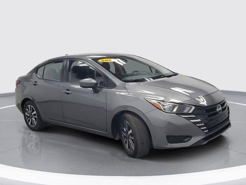 Gun Metallic 2023 Nissan Versa 1.6 SV