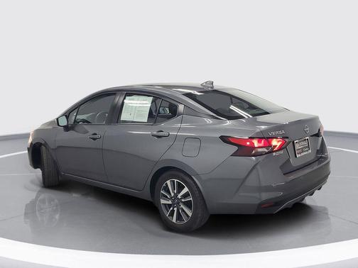Gun Metallic 2023 Nissan Versa 1.6 SV
