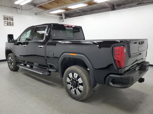 2025 GMC Sierra 2500 Denali