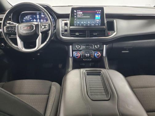 Summit White 2023 GMC Yukon SLE