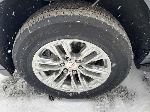 2022 GMC Yukon XL SLT