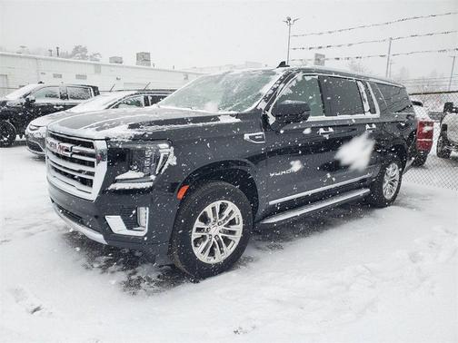 2022 GMC Yukon XL SLT