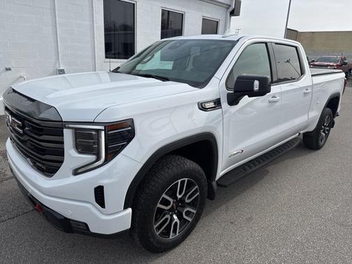 2023 GMC Sierra 1500 AT4