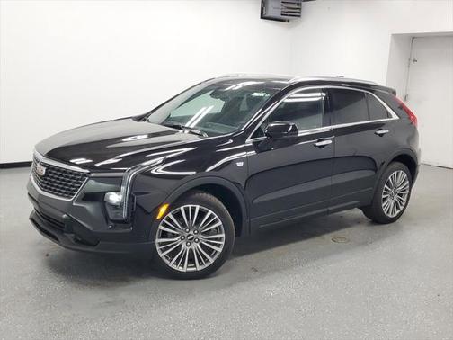 2025 Cadillac XT4 Premium Luxury