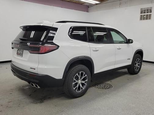 2025 GMC Acadia AWD AT4