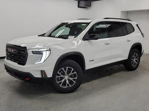 2025 GMC Acadia AWD AT4