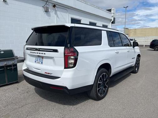 2023 Chevrolet Suburban RST