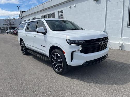 2023 Chevrolet Suburban RST
