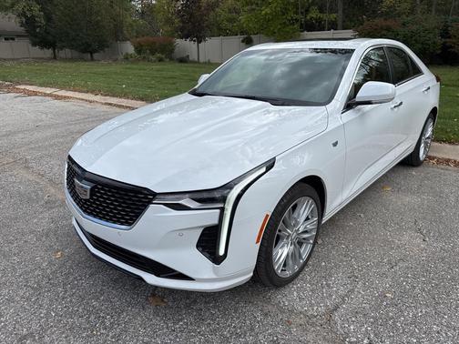 2023 Cadillac CT4 Premium Luxury