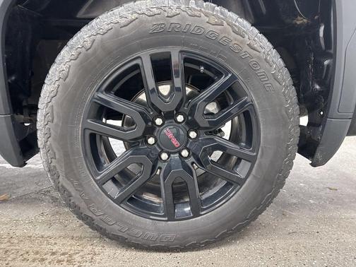 Onyx Black 2024 GMC Sierra 1500 Elevation