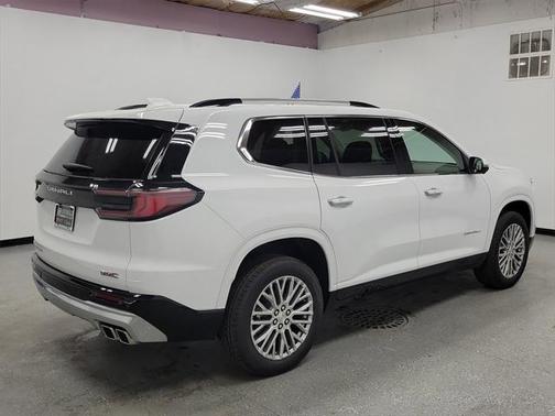 2025 GMC Acadia Denali