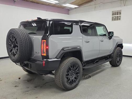 2025 GMC HUMMER EV SUV 2X