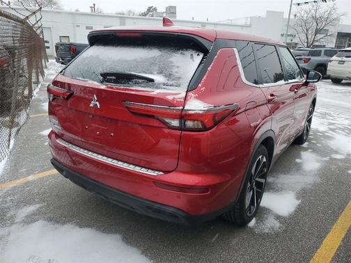 2022 Mitsubishi Outlander ES 2.5 S-AWC