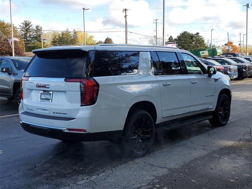 2025 GMC Yukon XL 4WD Elevation