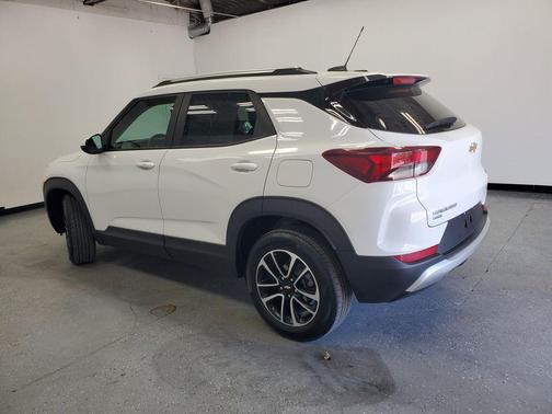 Summit White 2025 Chevrolet Trailblazer LT