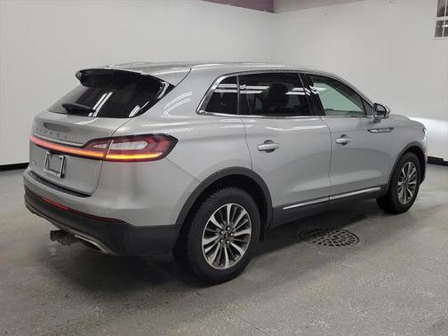2022 Lincoln Nautilus Standard