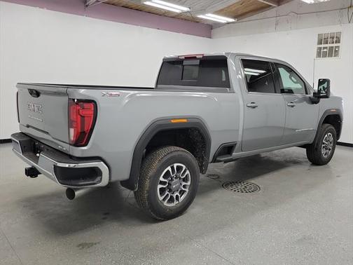 2025 GMC Sierra 2500 SLE