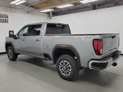 2025 GMC Sierra 2500 SLE