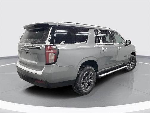 2023 Chevrolet Suburban 4WD Z71