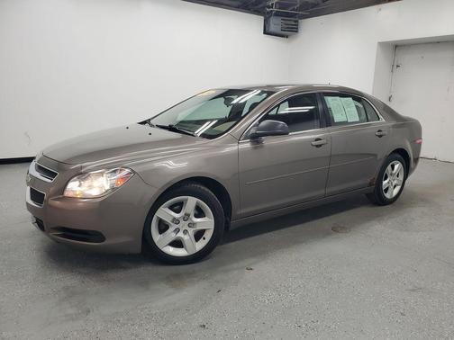 Mocha Steel Metallic 2010 Chevrolet Malibu LS