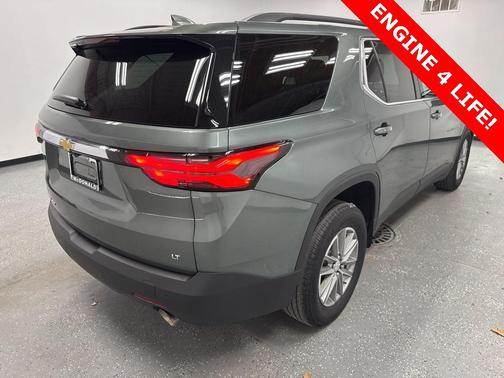 2022 Chevrolet Traverse LT Cloth