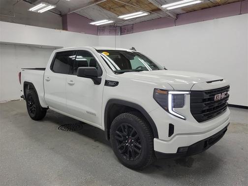 2025 GMC Sierra 1500 Elevation