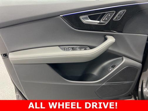 2023 Audi Q8 55 Prestige