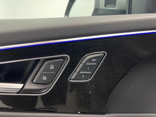 2023 Audi Q8 55 Prestige